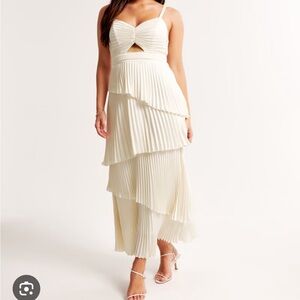 Abercrombie & Fitch Giselle Pleated Maxi Dress